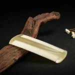 peigne à poux en corne naturelle