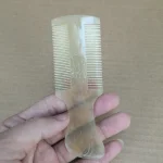 peigne à barbe en corne de boeuf