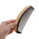 peigne en corne et bois pour coiffure