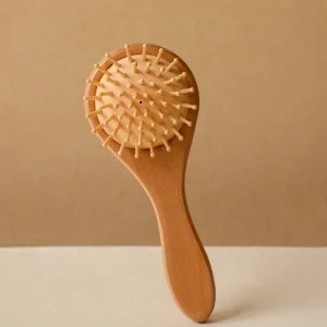 peigne et brosse en bois nouveau né