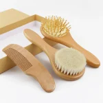 ensemble peigne et brosse en bois pour nourrissons